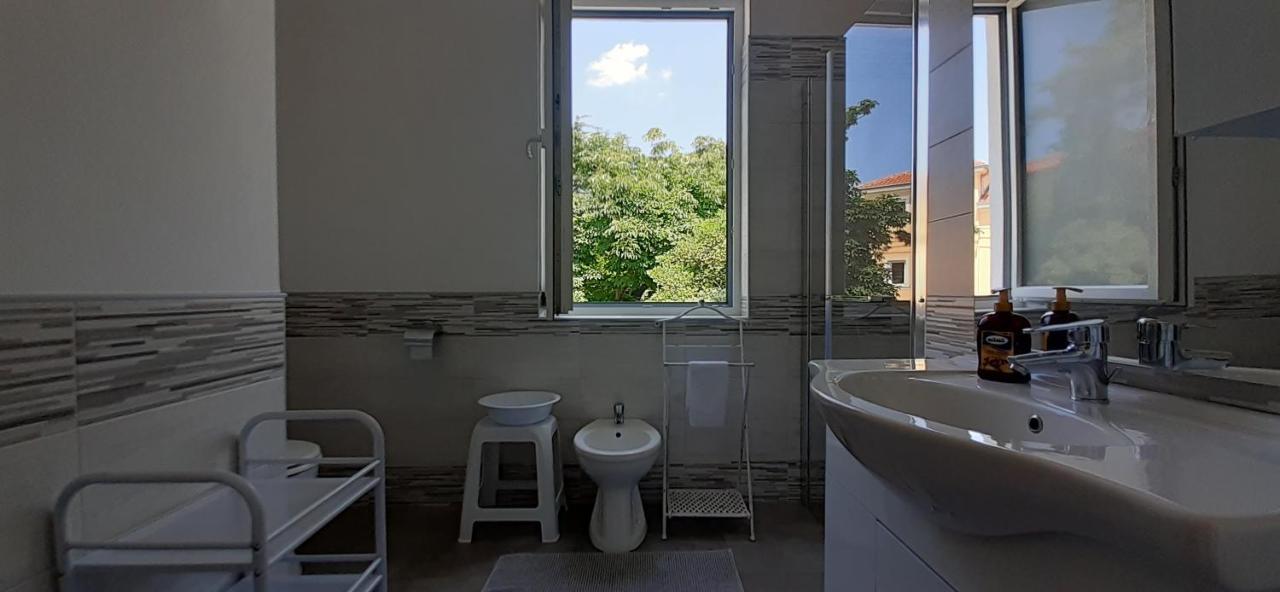 Apartments Villa Sandi Izola Exterior foto